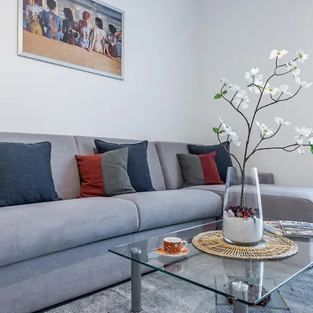 Appartamento Brentahouse - 5 Stops To Duomo Centro By Metro M3 Milano